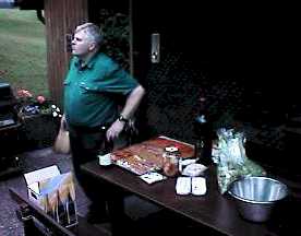 gril9903.jpg (8896 Byte)