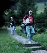 gril9904.jpg (7085 Byte)