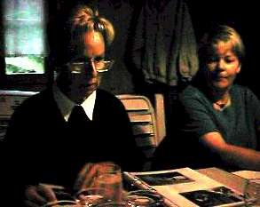 gril9919.jpg (11115 Byte)