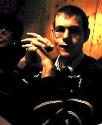 gril9920.jpg (7810 Byte)