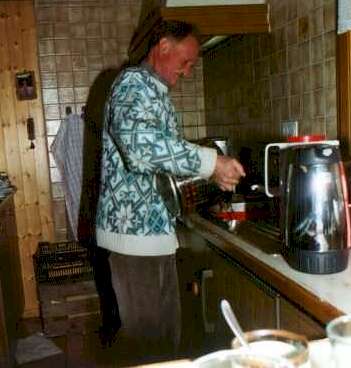 GV9806.jpg (19544 Byte)