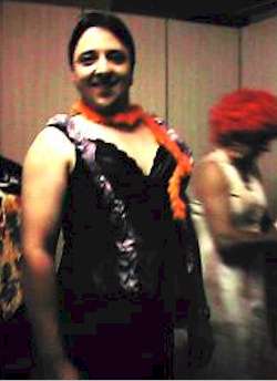 homu03.jpg (11094 Byte)