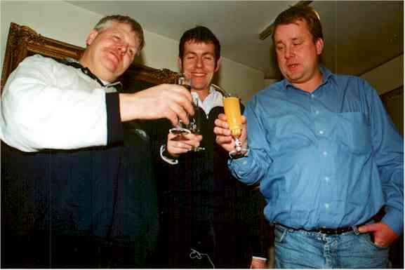 pflue982.jpg (16905 Byte)