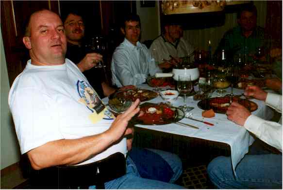 pflue988.jpg (20608 Byte)